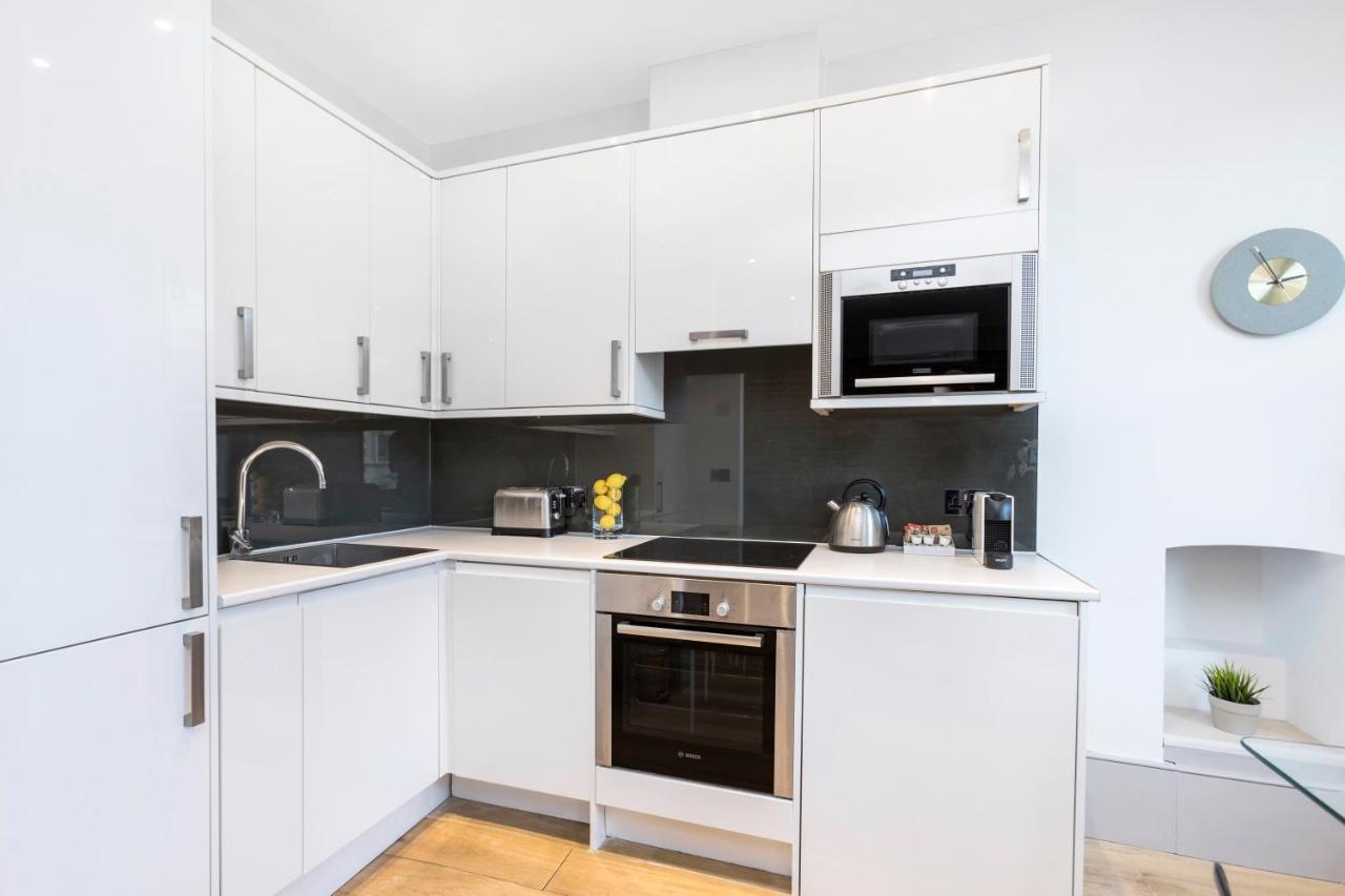 Park Ridge * London
